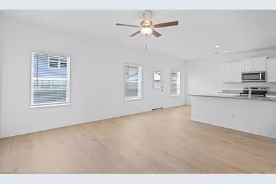 14500 Wahlbergs Way, Elgin, TX 78621 - Photo 4