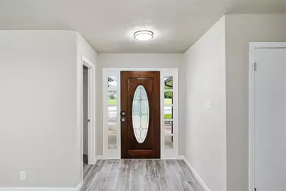 5342 Binz Engleman Road, San Antonio, TX 78219 - Photo 4