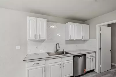 5342 Binz Engleman Road, San Antonio, TX 78219 - Photo 12