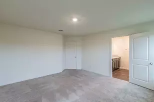 136 Allington Cir, Jarrell, TX 76537 - Photo 12