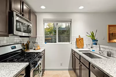 2005 Pennsylvania Avenue #B, Austin, TX 78702 - Photo 10