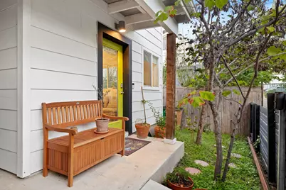 2005 Pennsylvania Avenue #B, Austin, TX 78702 - Photo 2