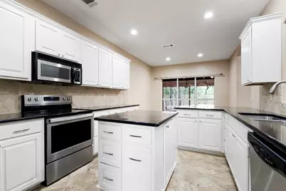 230 Cedar Hills Drive, Elgin, TX 78621 - Photo 2