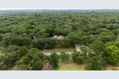 230 Cedar Hills Drive, Elgin, TX 78621 - Photo 28