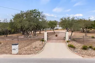 4018 Bee Creek Rd, Spicewood, TX 78669 - Photo 4