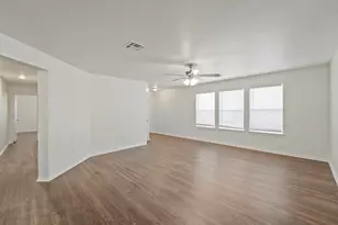 211 Remington Run, Bastrop, TX 78602 - Photo 6