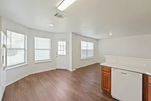 211 Remington Run, Bastrop, TX 78602 - Photo 14