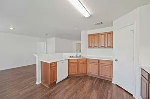 211 Remington Run, Bastrop, TX 78602 - Photo 12