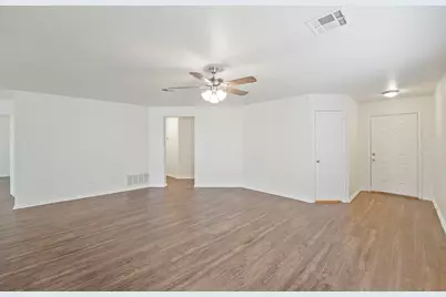 211 Remington Run, Bastrop, TX 78602 - Photo 8