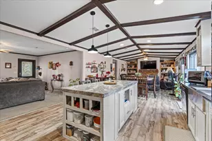 198 Pine Shadows Ln, Bastrop, TX 78602 - Photo 14