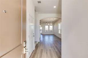 8554 Sommery Ln, Round Rock, TX 78665 - Photo 4