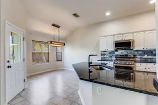 107 Cassandra Dr, Hutto, TX 78634 - Photo 6