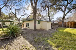 2004 Griswold Ln, Austin, TX 78703 - Photo 32