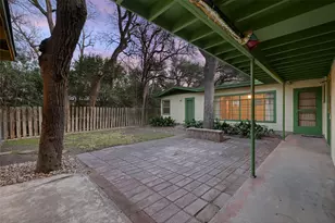 2004 Griswold Ln, Austin, TX 78703 - Photo 10