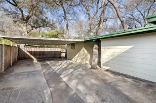 2004 Griswold Ln, Austin, TX 78703 - Photo 30