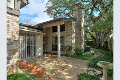 7919 Ridgeline Drive N, Austin, TX 78731 - Photo 4
