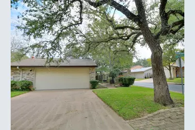7919 Ridgeline Drive N, Austin, TX 78731 - Photo 2