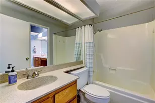 7122 Wood Hollow Dr, Austin, TX 78731 - Photo 12