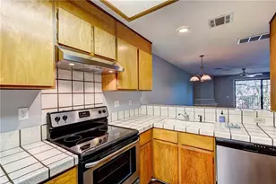 7122 Wood Hollow Dr, Austin, TX 78731 - Photo 8