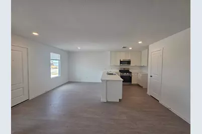100 Silent Sky Lane, Hutto, TX 78634 - Photo 2