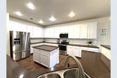 10229 English Oak Drive, Austin, TX 78748 - Photo 10