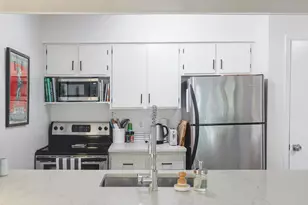1818 S Lakeshore Blvd, Austin, TX 78741 - Photo 8