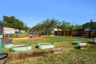 301 E Castlebriar Dr, Marble Falls, TX 78654 - Photo 12