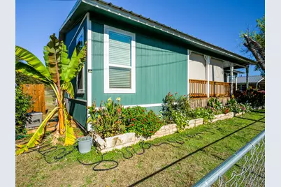 301 E Castlebriar Drive, Marble Falls, TX 78654 - Photo 2