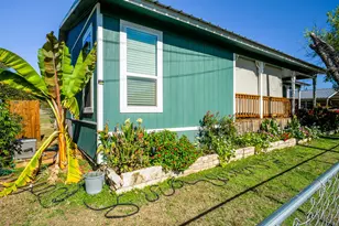 301 E Castlebriar Dr, Marble Falls, TX 78654 - Photo 2