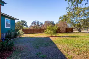 301 E Castlebriar Dr, Marble Falls, TX 78654 - Photo 18