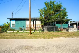 301 E Castlebriar Dr, Marble Falls, TX 78654 - Photo 1