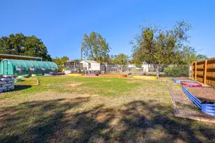 301 E Castlebriar Dr, Marble Falls, TX 78654 - Photo 4