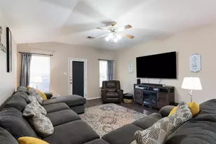 104 Whirling Eddy Cove, Hutto, TX 78634 - Photo 10