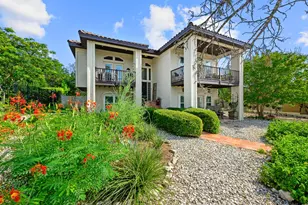 112 Javelin Dr, Lakeway, TX 78734 - Photo 1
