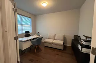 107 Hornbill Dr, Hutto, TX 78634 - Photo 2