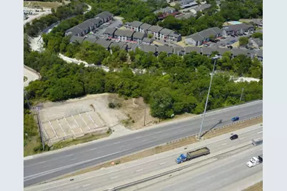 2215 E Anderson Lane, Austin, TX 78752 - Photo 2