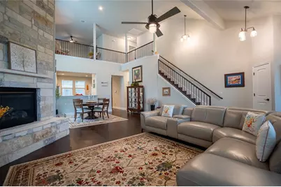 1215 Davis Street, Taylor, TX 76574 - Photo 4