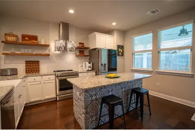 1215 Davis Street, Taylor, TX 76574 - Photo 10