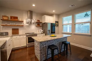 1215 Davis St, Taylor, TX 76574 - Photo 10