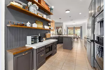 11201 W Cave Boulevard, Dripping Springs, TX 78620 - Photo 12