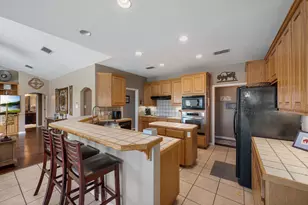 133 Sentry Point, Hutto, TX 78634 - Photo 18