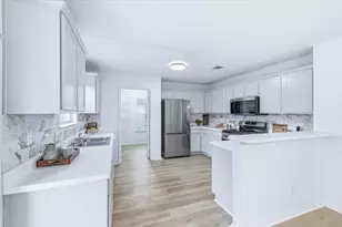 15316 Lady Elizabeth Ln, Pflugerville, TX 78660 - Photo 10