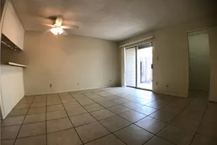 630 Maiden Ln Ln, Austin, TX 78705 - Photo 12