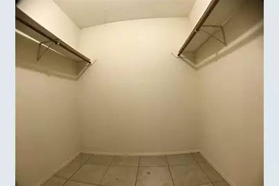 630 Maiden Lane Lane #E, Austin, TX 78705 - Photo 4