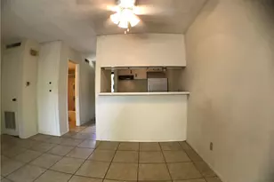 630 Maiden Ln Ln, Austin, TX 78705 - Photo 8