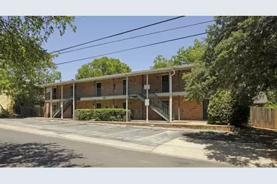 630 Maiden Lane Lane #E, Austin, TX 78705 - Photo 2