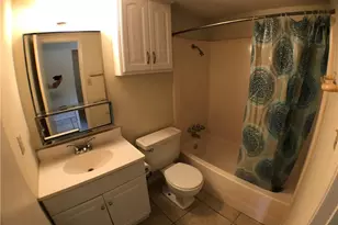 630 Maiden Ln Ln, Austin, TX 78705 - Photo 6