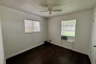 6009 S 1st St, Austin, TX 78745 - Photo 8