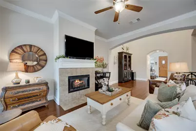 7800 Southwest Parkway #412, Austin, TX 78735 - Photo 6