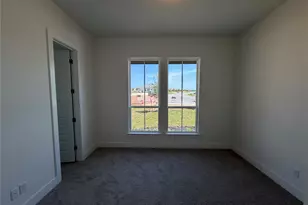 101 Uphill Dr, Liberty Hill, TX 78642 - Photo 18